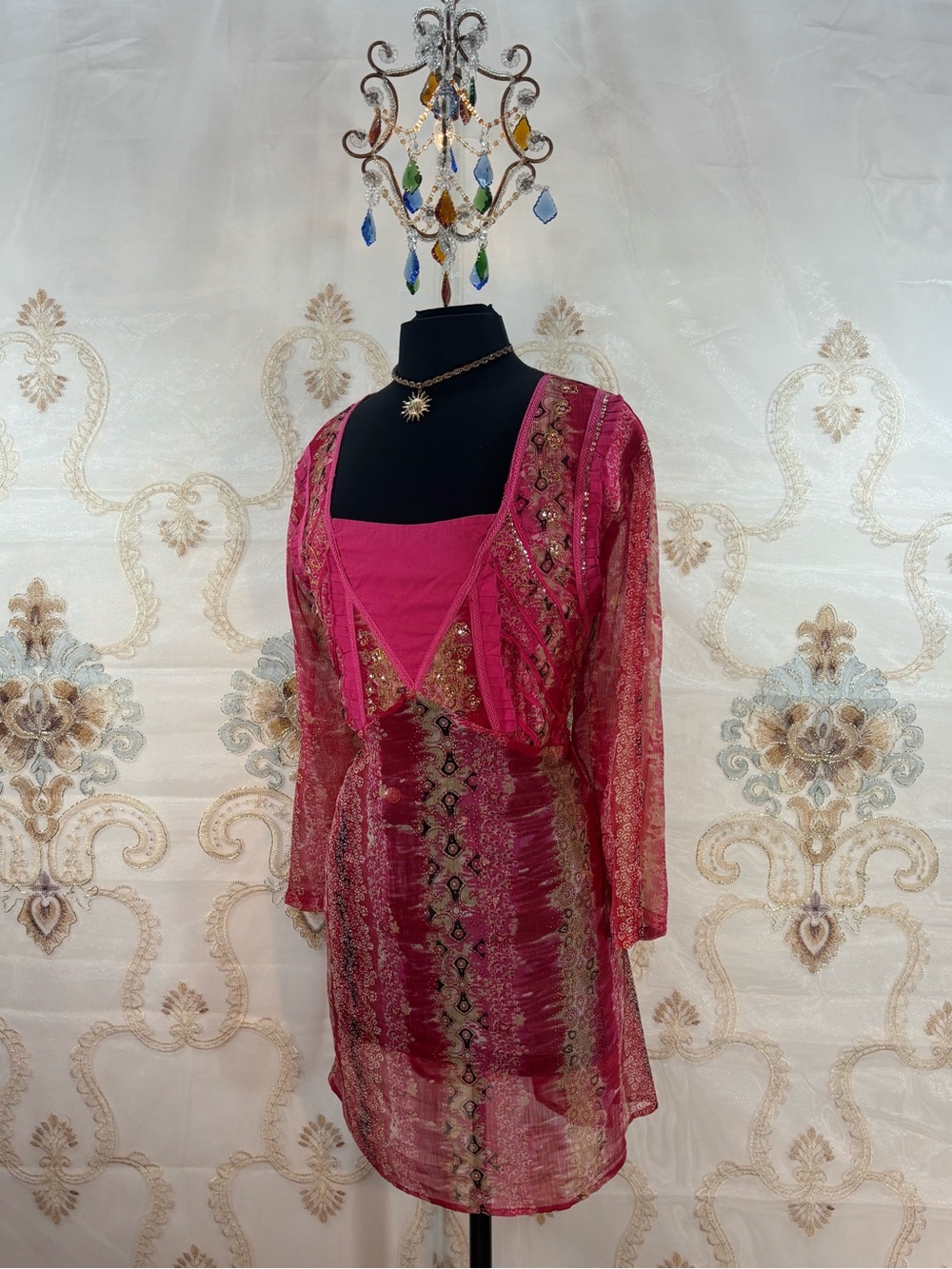 ✨Vintage Y2K Fuchsia Sequins & Embroidered Bell Sleeve Tunic Blouse✨
